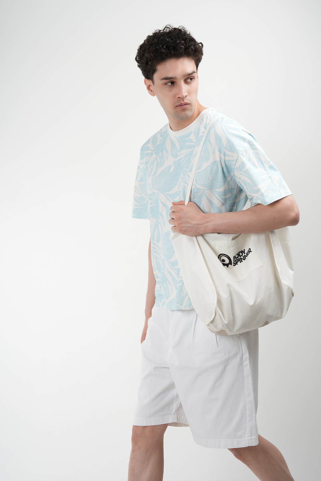 تیشرت آستین کوتاه طرحدار