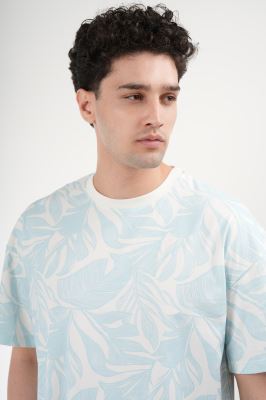 تیشرت آستین کوتاه طرحدار