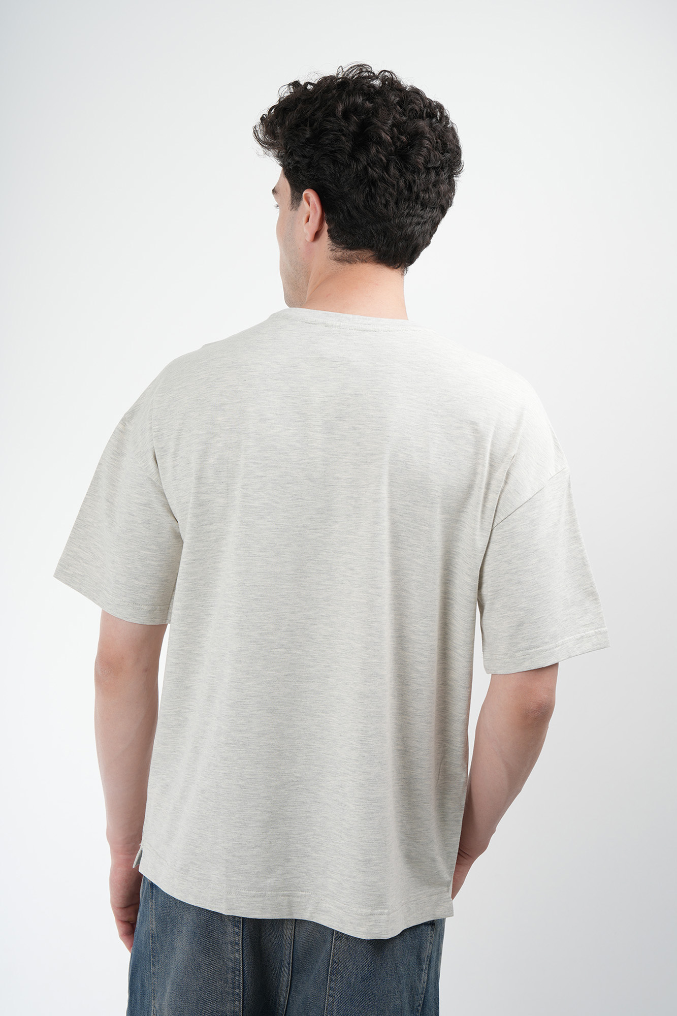 تیشرت آستین کوتاه چاپ و گلدوزی