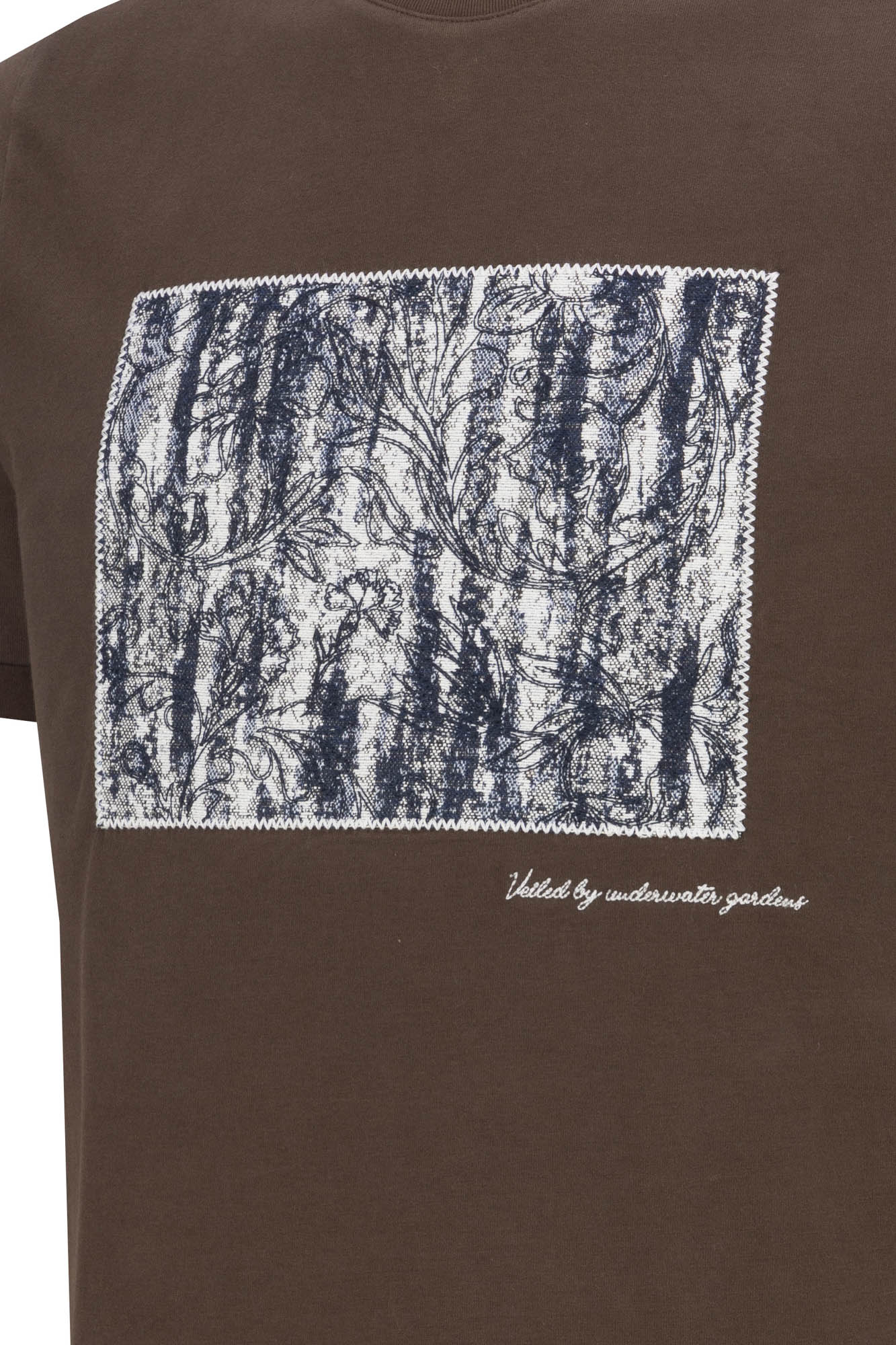 تیشرت آستین کوتاه گلدوزی