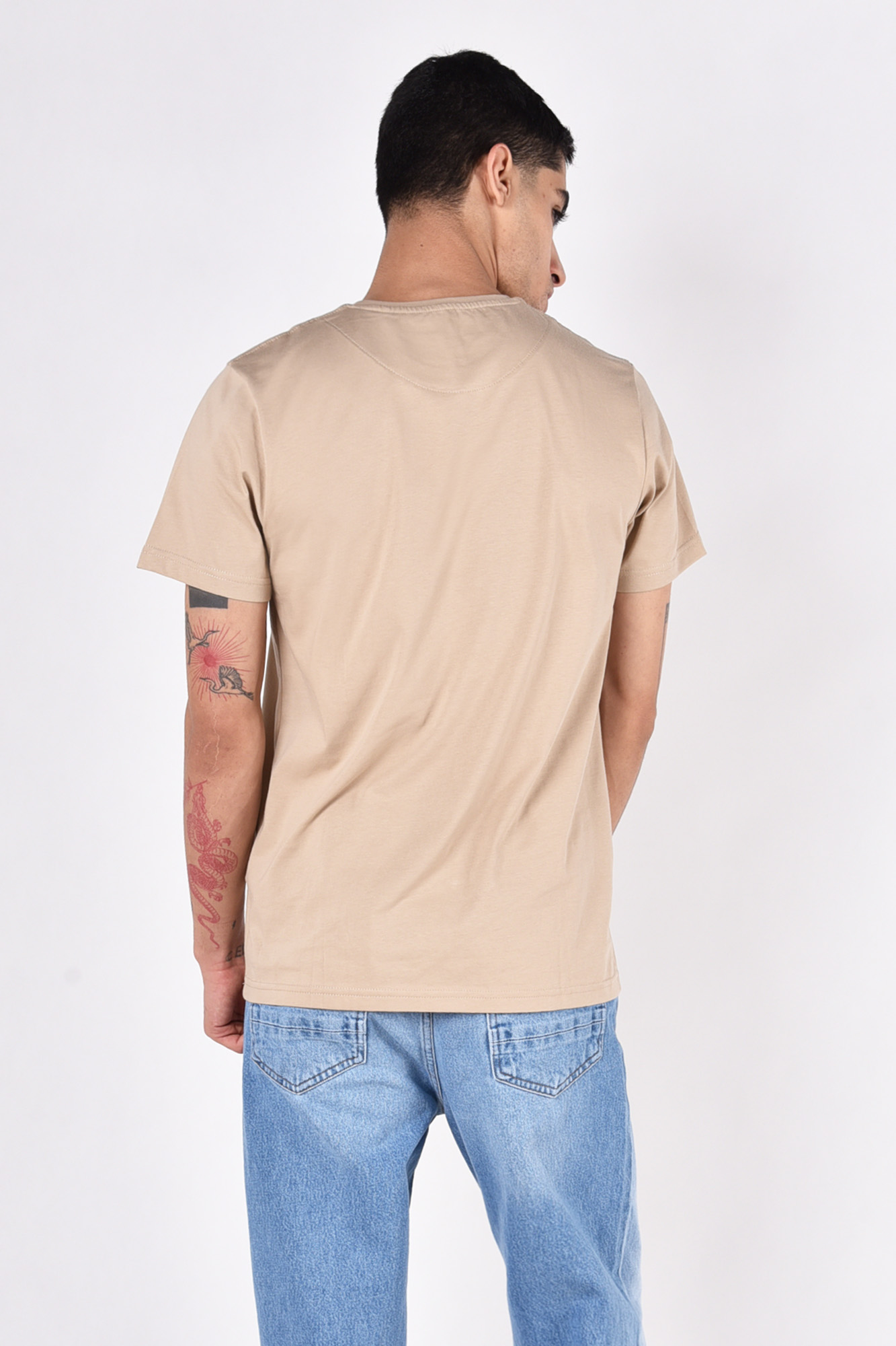 تیشرت آستین کوتاه یقه گرد بیسیک