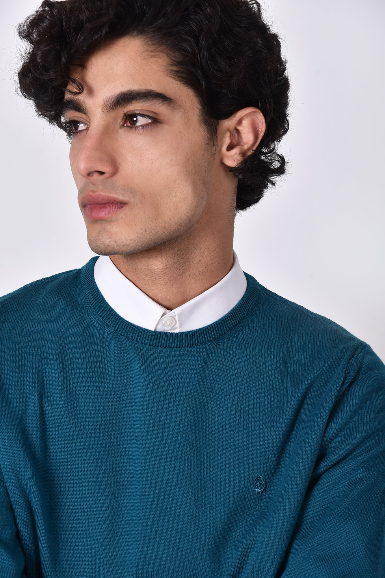 بافت یقه گرد ساده