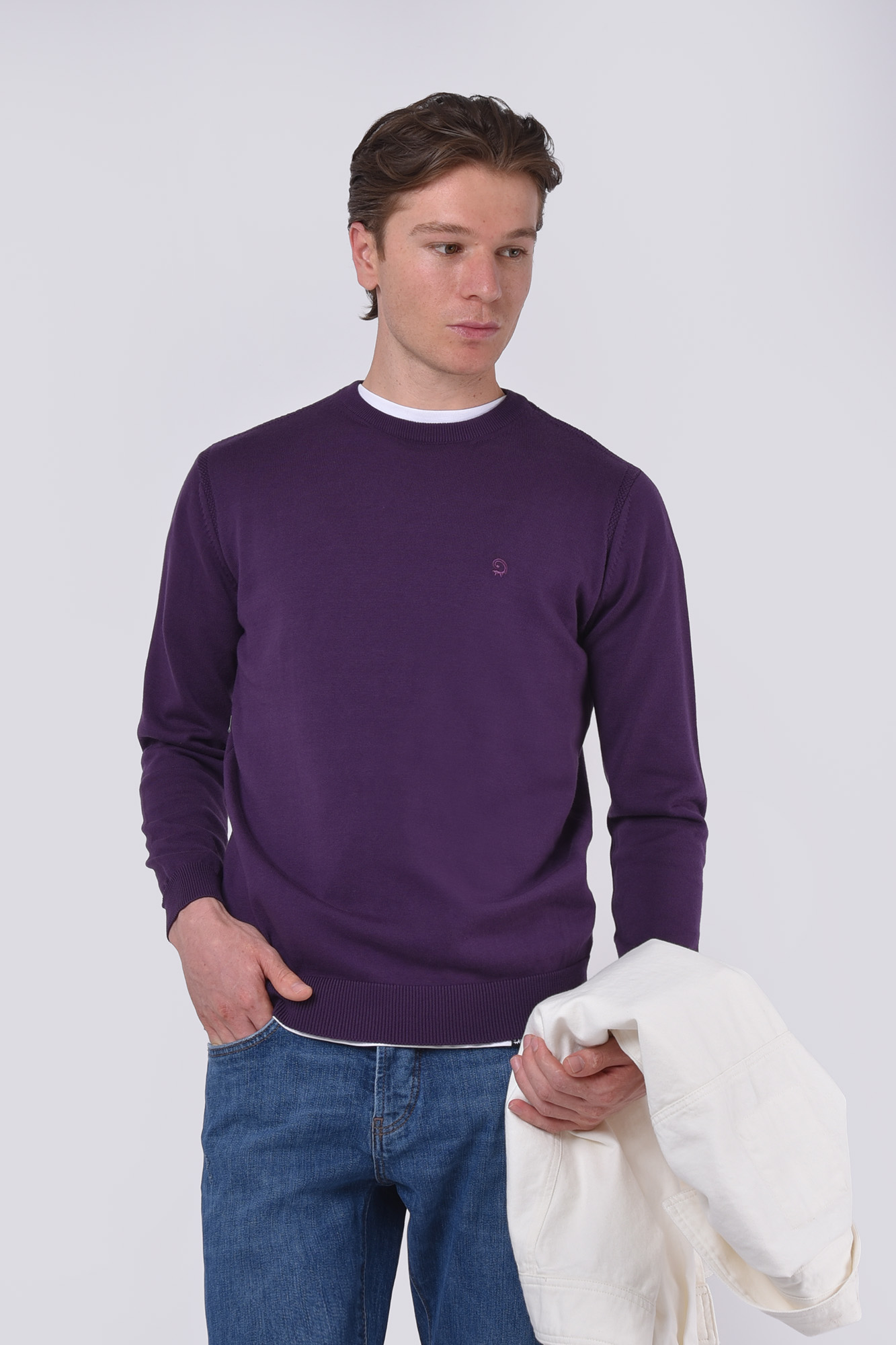 بافت یقه گرد ساده