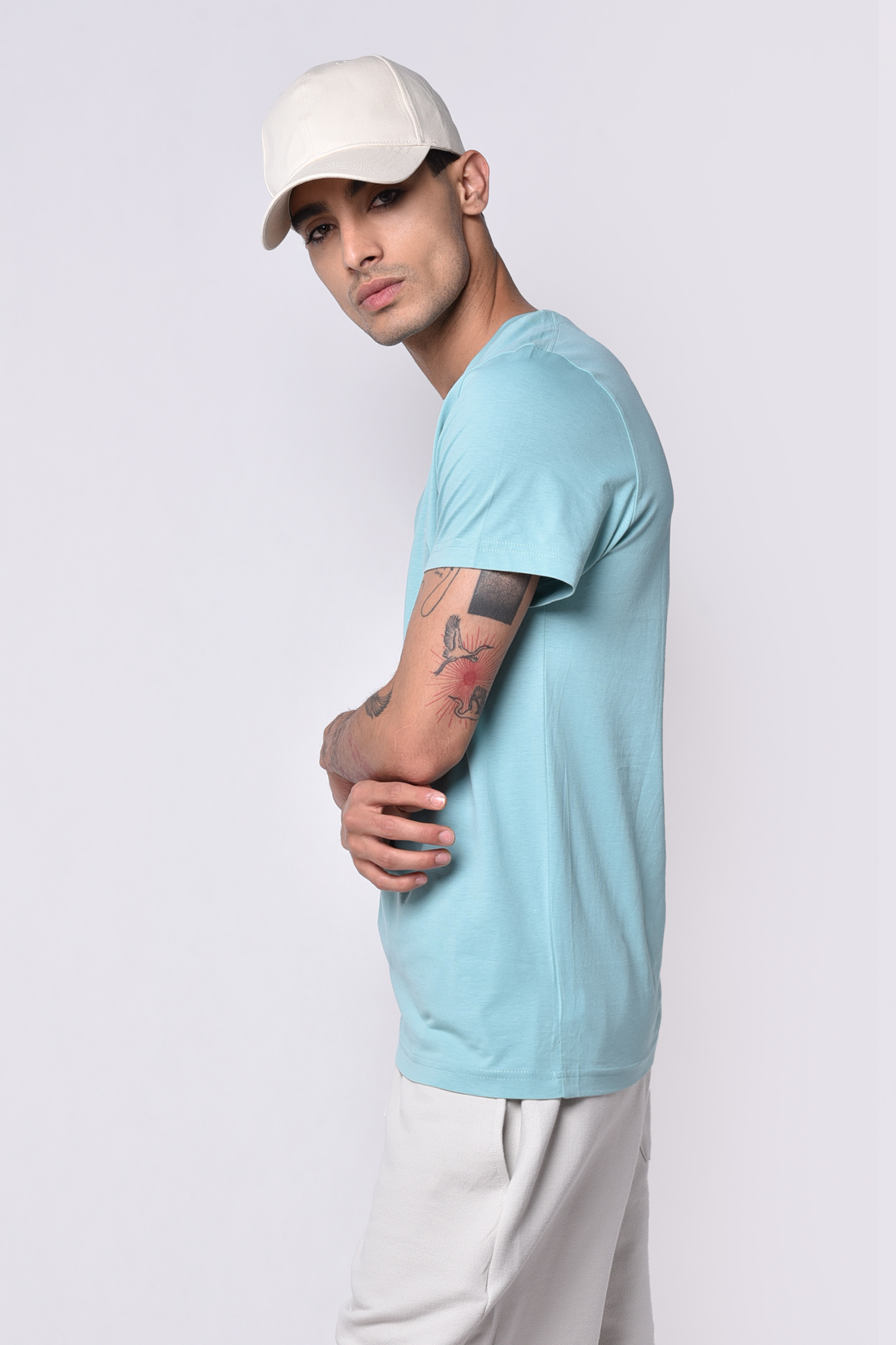 تیشرت آستین کوتاه یقه گرد بیسیک