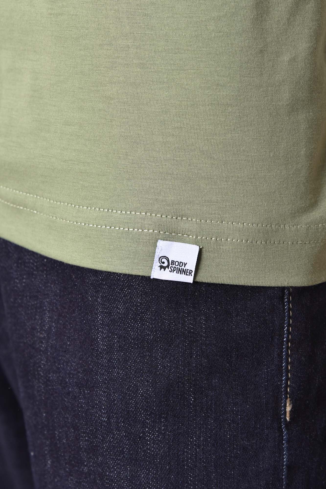 تیشرت آستین کوتاه یقه گرد بیسیک