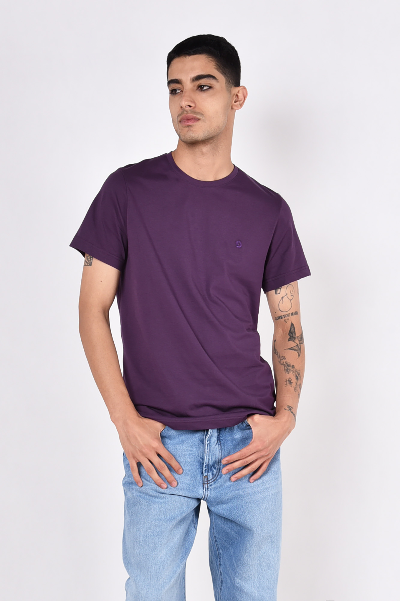 تیشرت آستین کوتاه یقه گرد بیسیک