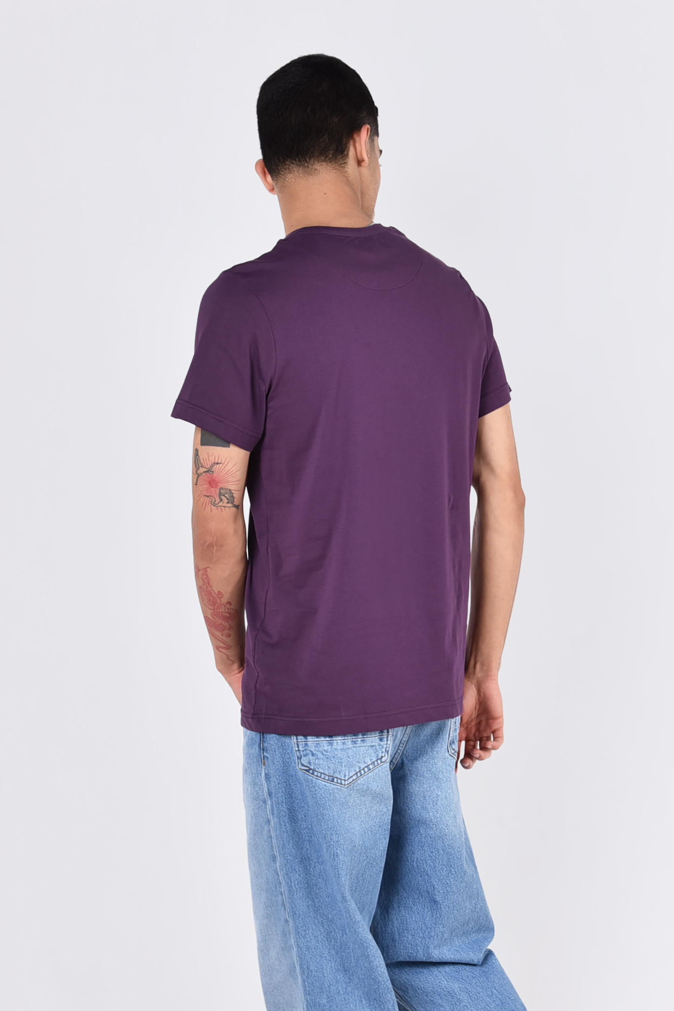 تیشرت آستین کوتاه یقه گرد بیسیک