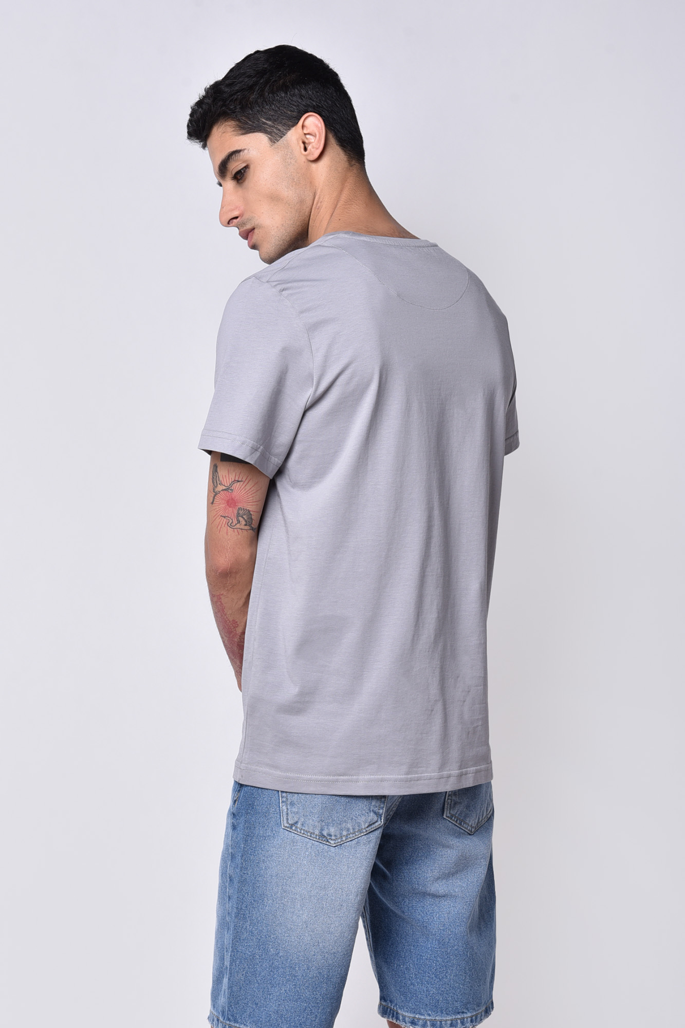 تیشرت آستین کوتاه یقه گرد بیسیک