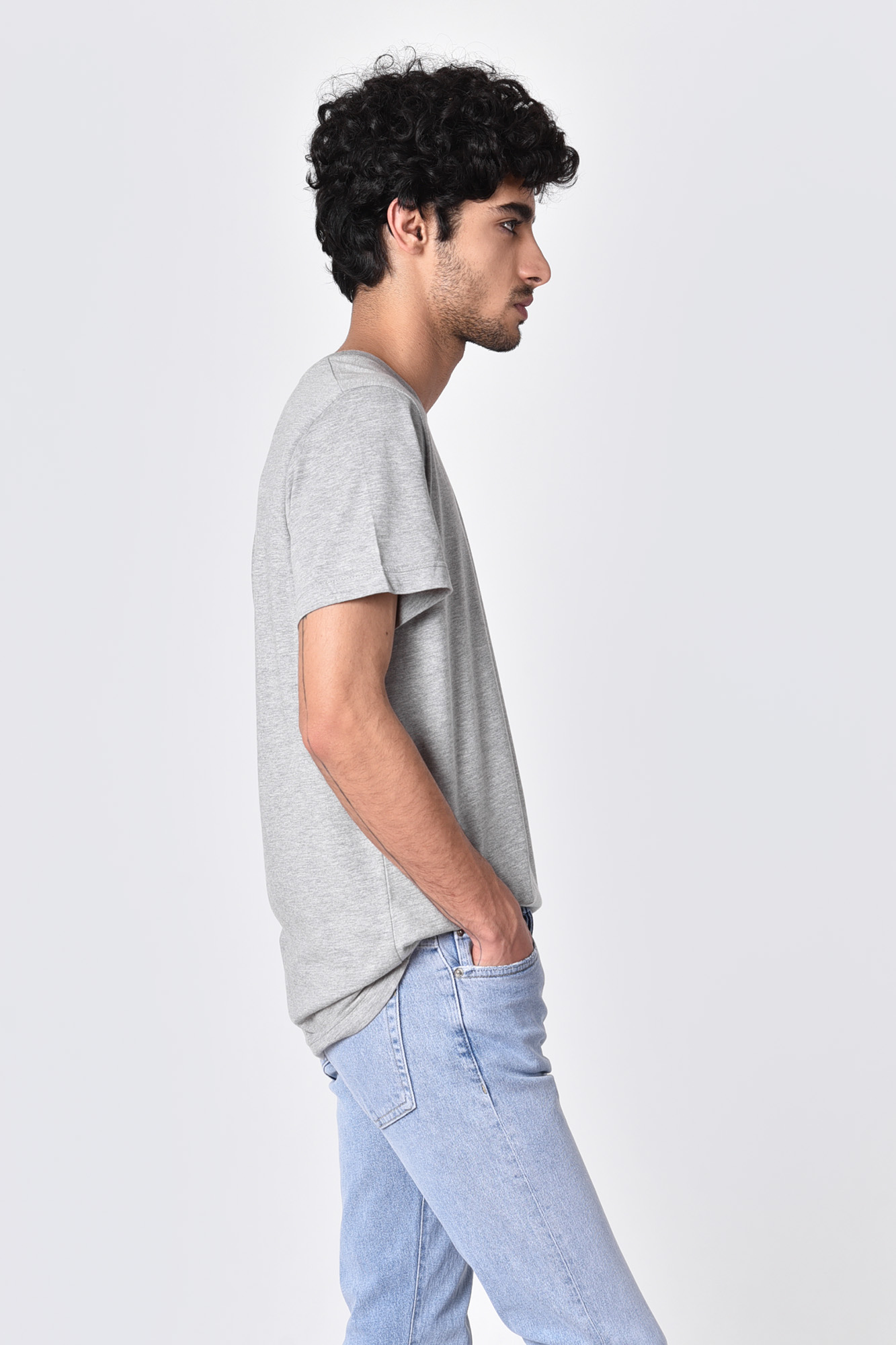 تیشرت آستین کوتاه یقه گرد بیسیک